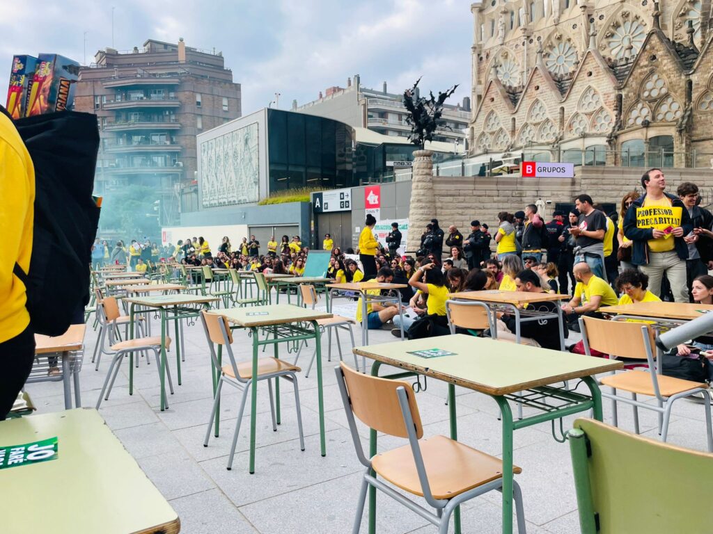 ActualitatEls docents tornen a protestar a 48 hores de les noves negociacions