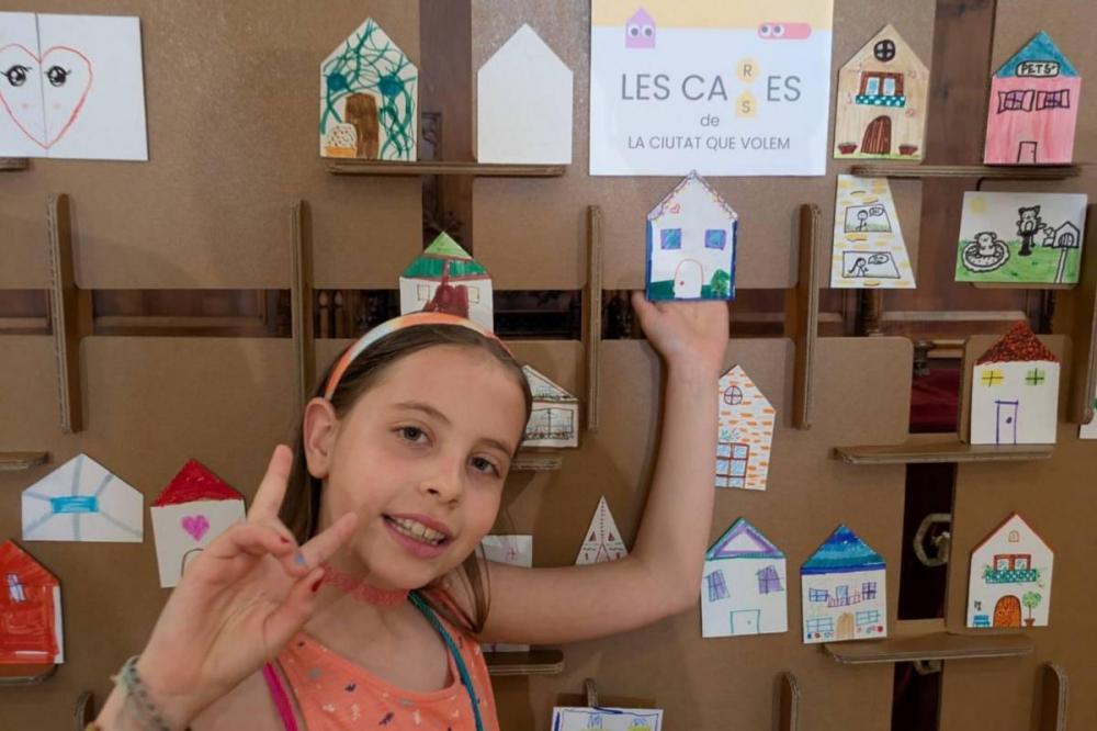 EntrevistaChiara Baruzzi Trull: “Les cases han de tenir el necessari per viure-hi, si es fan massa grans no quedaran espais a on trobar-nos i viure en comunitat”