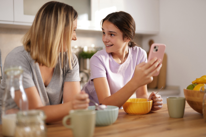 OpinióCom treballar les normes de convivència a casa de manera positiva? adolescencia